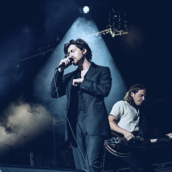 Arctic Monkeys tour: We review the band's LA show | British GQ | British GQ